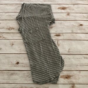 Grey & Black stripe tee. Medium